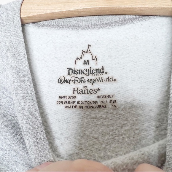 Disneyworld Magic Kingdom Mount Everest Rescue Team Sweatshirt Size M Gray - Picture 3 of 3